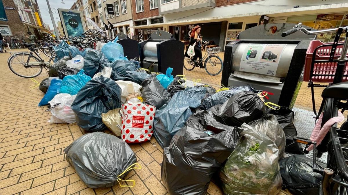 Volle bak voor de deur bij Media Markt Amsterdam Centrum