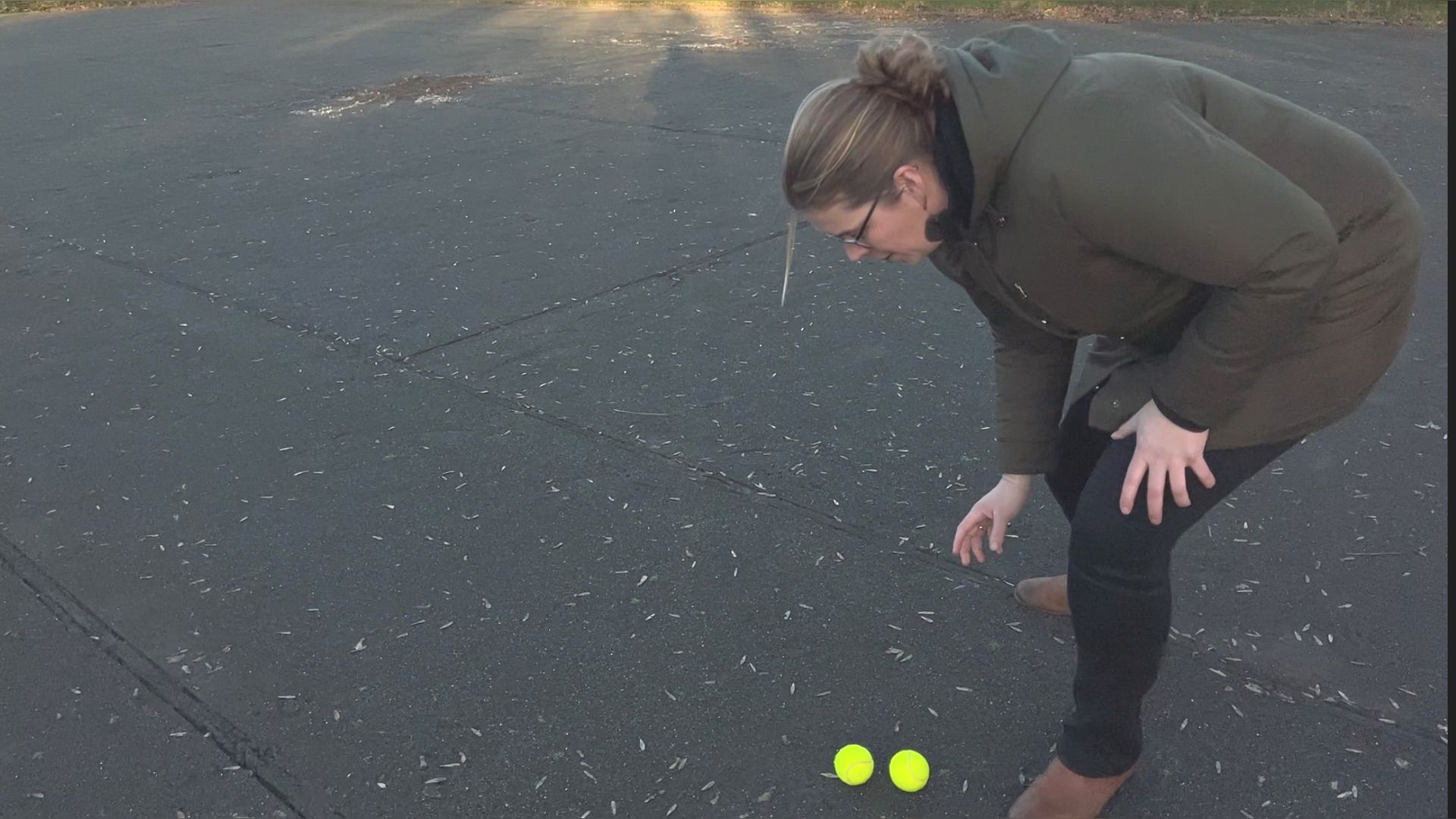 Tennisveld Oudebildtzijl is op: "Ballen komen niet meer omhoog" - Omrop