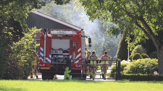 Brand in loods met caravans in Renswoude na explosie Home