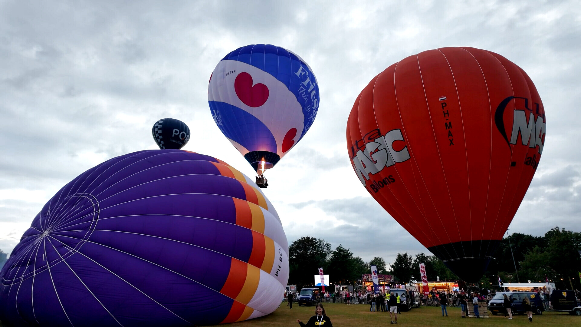 Iedere avond konden de luchtballonnen opstijgen