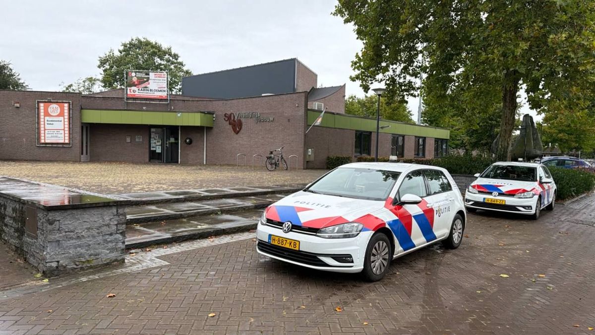 LIVE | Eén agent is thuis • nieuw wapen gevonden