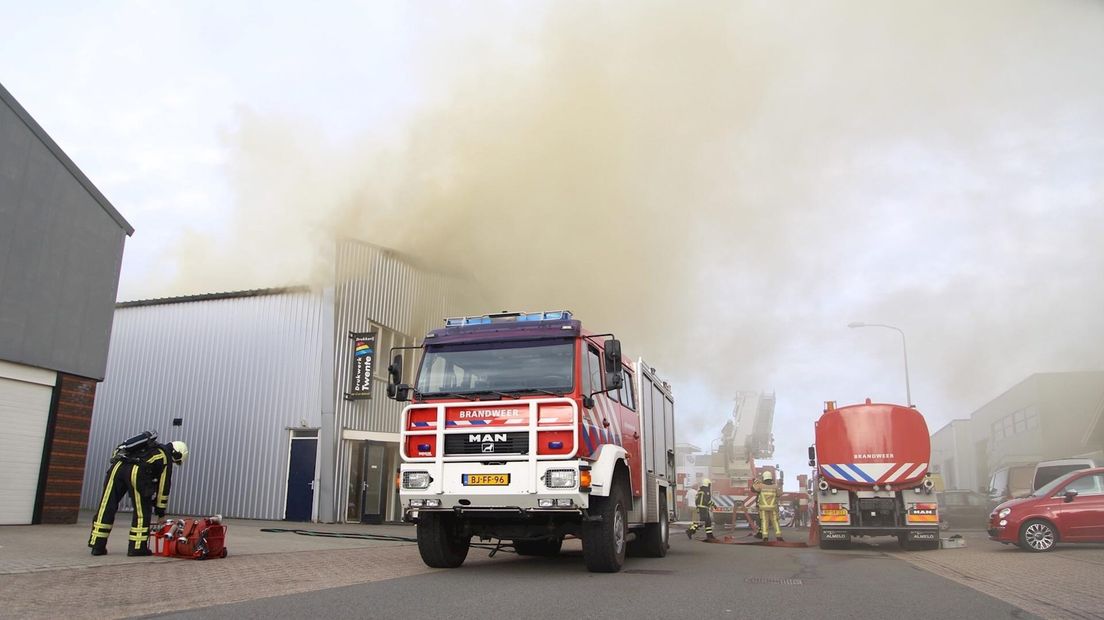 Veel rookontwikkeling bij brand in Rijssen