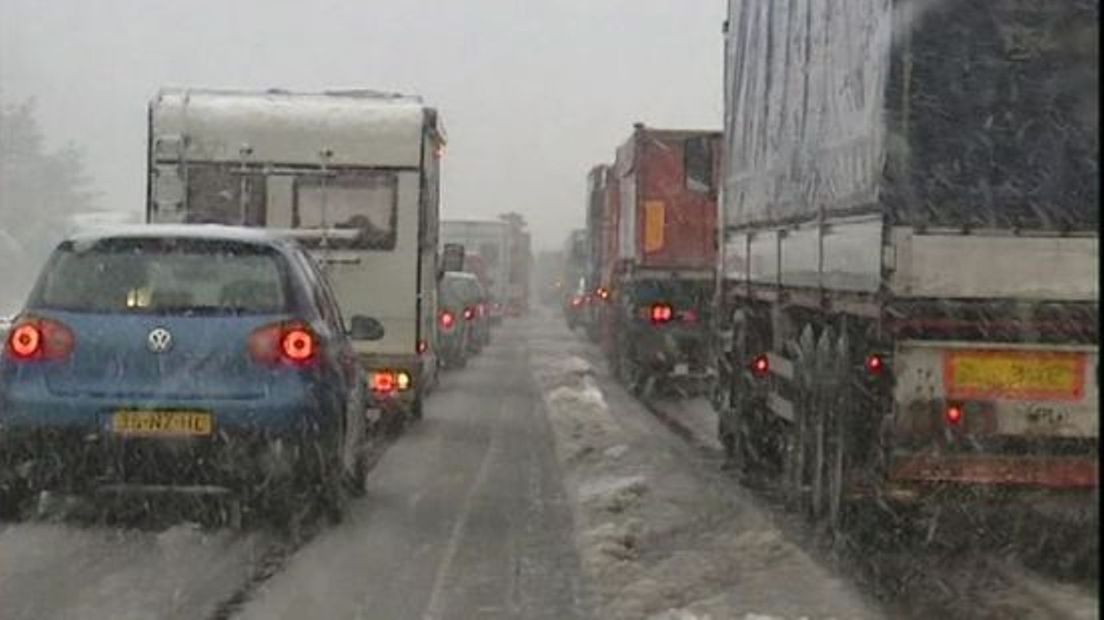 In 2005 teisterde een historische sneeuwstorm Gelderland. Op alle snelwegen stond het verkeer uren vast.