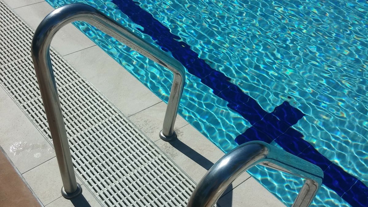 Cel en zwembadverbod geëist voor hardnekkige potloodventer (71) uit Assen