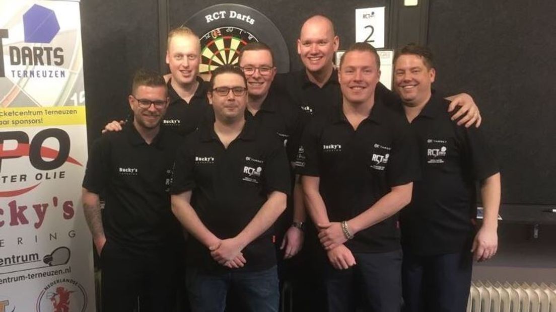 De mannen van het kampioensteam van RCT Darts vorig seizoen