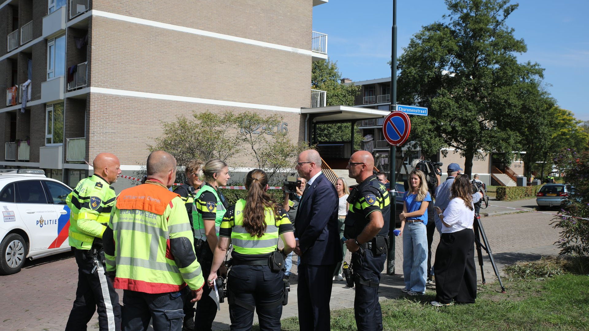LIVE | EOD komt ter plaatse • bewoners twee flats mogen terug