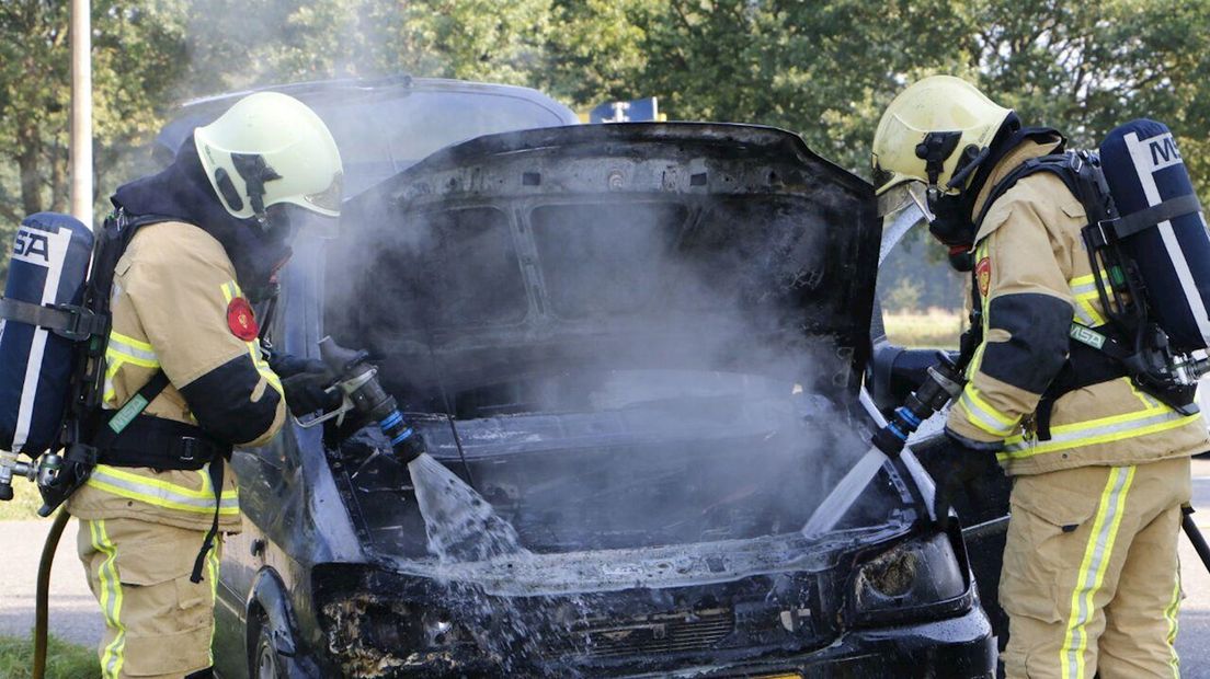 Autobrand geblust