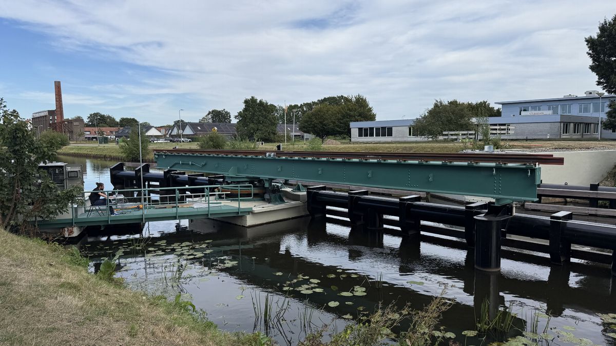 Historische spoorbrug voor spoorverbinding Coevorden - Duitsland klaar