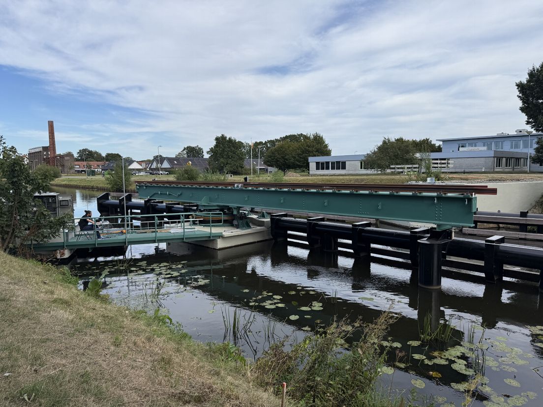 Historische spoorbrug voor spoorverbinding Coevorden - Duitsland klaar