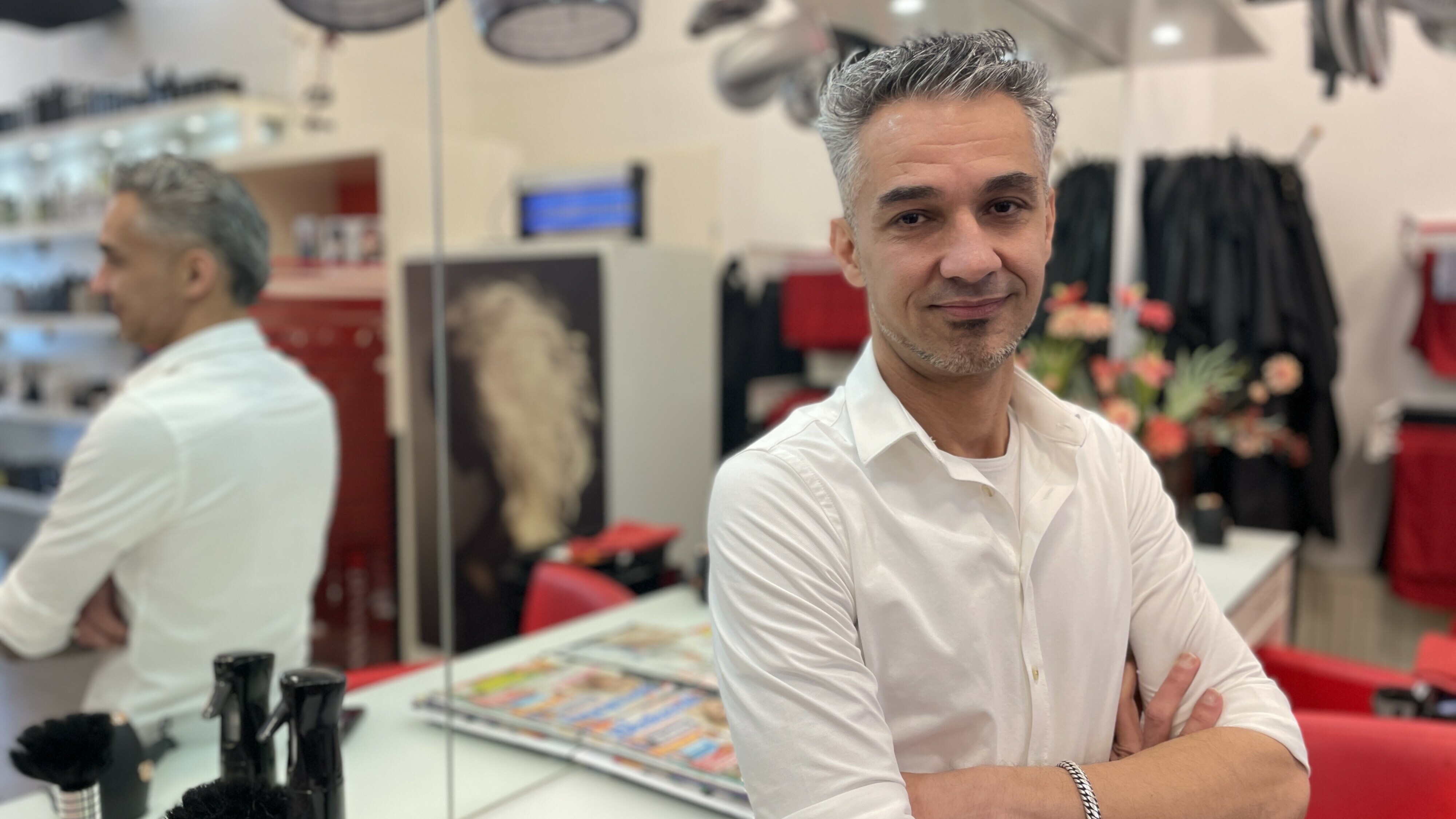 Kapper Iliyas uit Assen over Iraanse protesten: 'Dit keer is het anders'