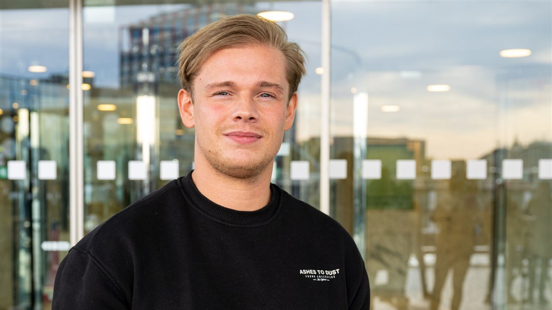 Roddelpraat-presentator Dennis Schouten neemt pauze na ...