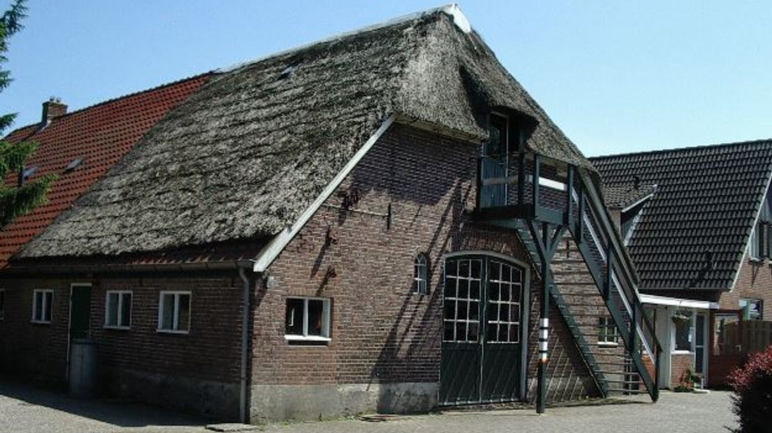 Kampeerboerderij De Berghoeve aan de Veenweg in Epe.