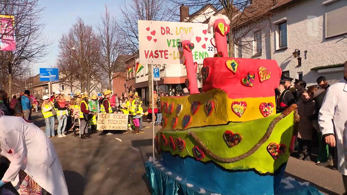 'Love-boat' van Kerkesproject publiekslieveling in Sittardse kinderoptocht