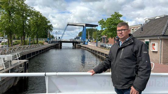 Zwartsluis pakt zelf kwast op voor verwaarloosde sluis, ondanks verbod Rijkswaterstaat Home