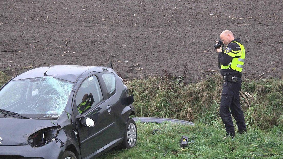 De bestuurder raakte bij het ongeluk gewond (Rechten: Persbureau Meter)