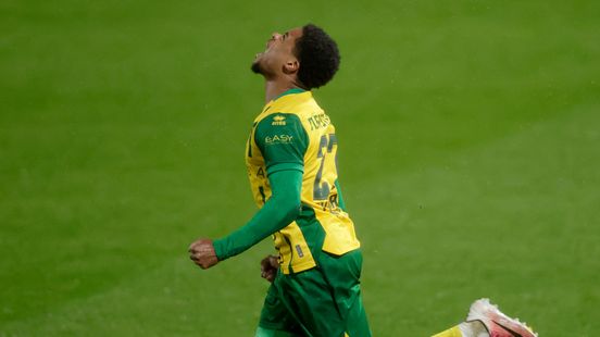 ADO-aanvaller Nigel Thomas bekroont vaderschap met persoonlijk succes: 'Het waren zware nachten' Home