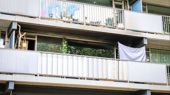 Brand in seniorenflat, meerdere woningen ontruimd vanwege veel rook