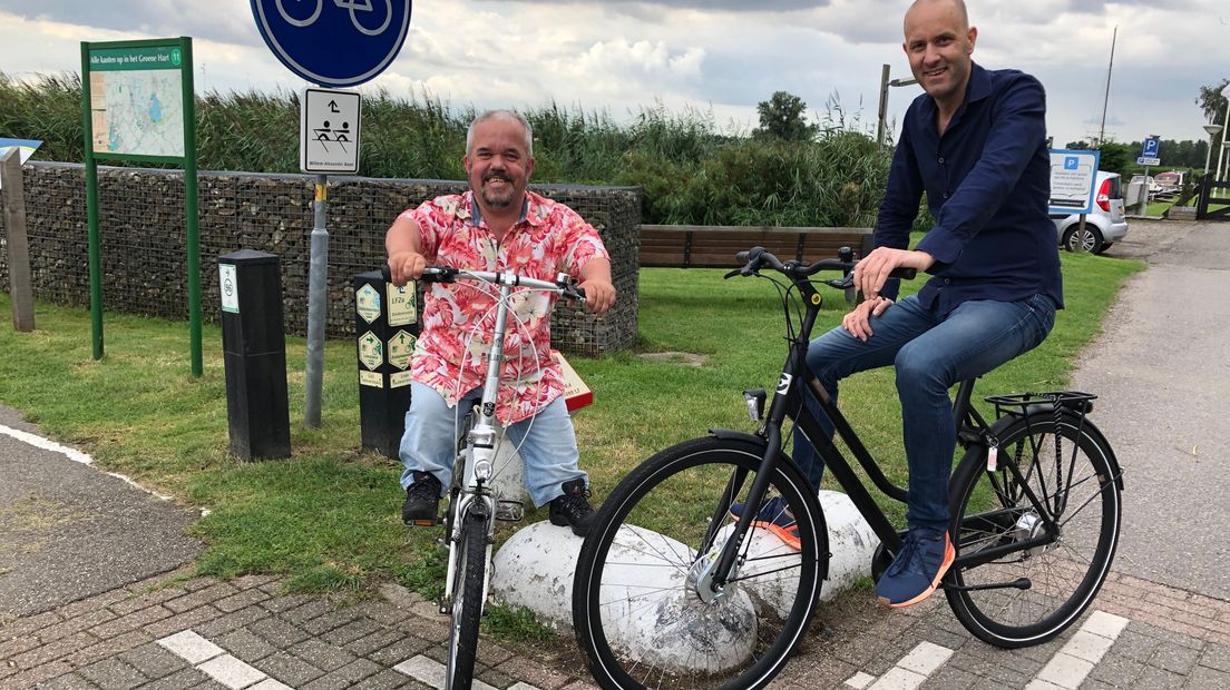 Johan fietst deze week samen met entertainer Jeroen van Loon