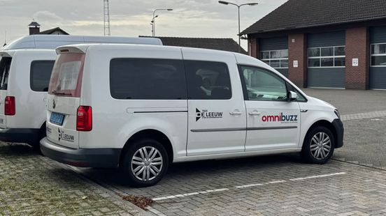 Failliet verklaard taxibedrijf gaat in ieder geval nog een maand door Home