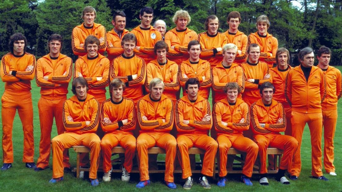 De WK-selectie van 1978 met Piet Wildschut rechtsboven