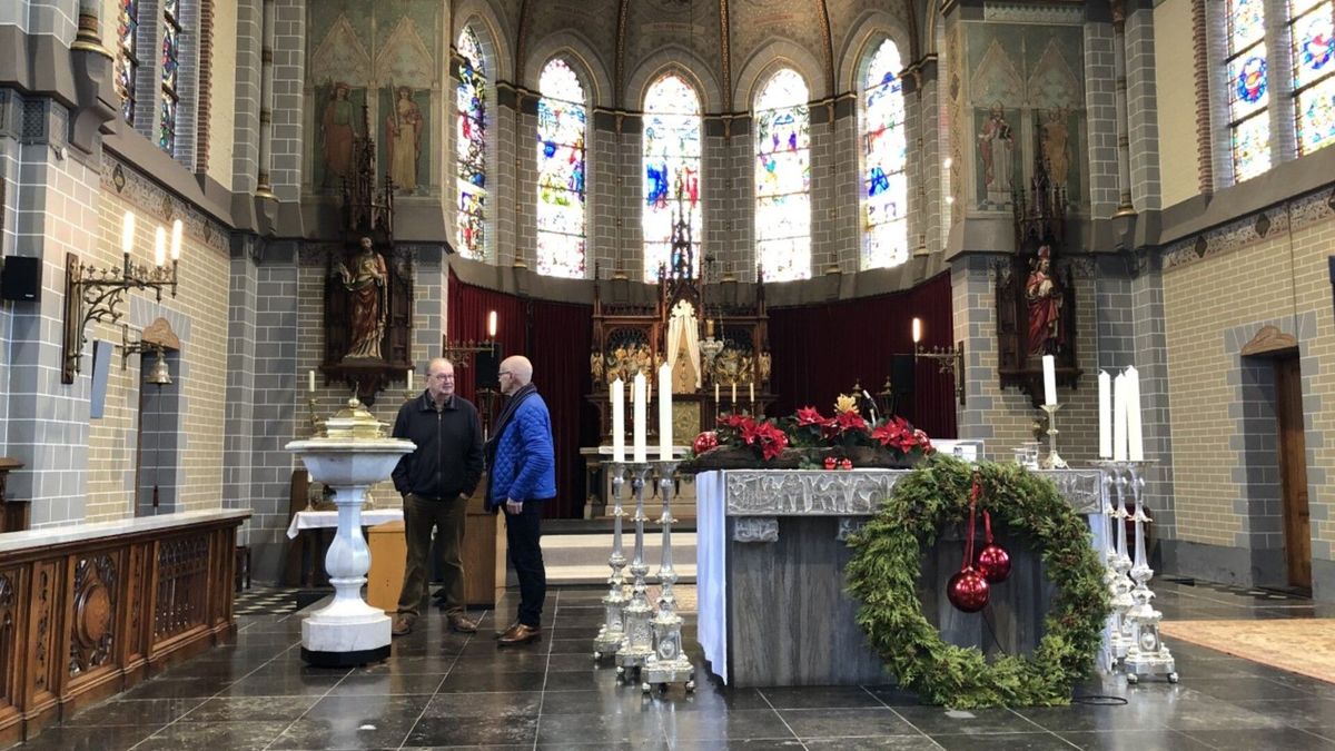 's Middags naar de nachtmis: Bonifaciuskerk Kwadendamme vierde vanmiddag al kerstavond