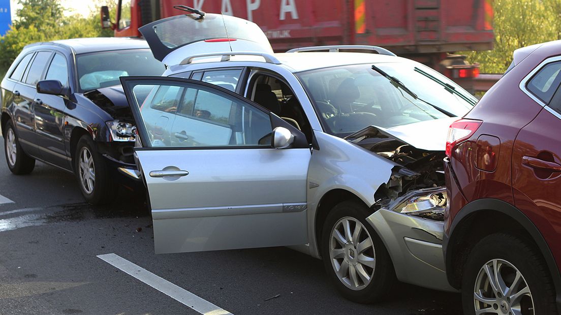 Kettingbotsing op de N206