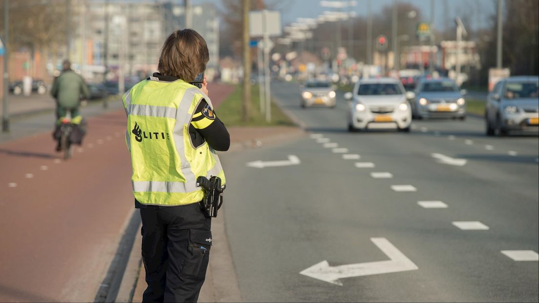 Meerdere verkeerscontroles in Deventer: dit kwam de politie tegen