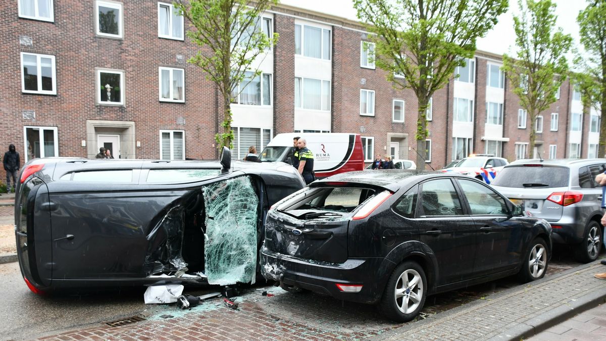 Ravage na ongeluk in Vlissingen, zes auto's raken beschadigd