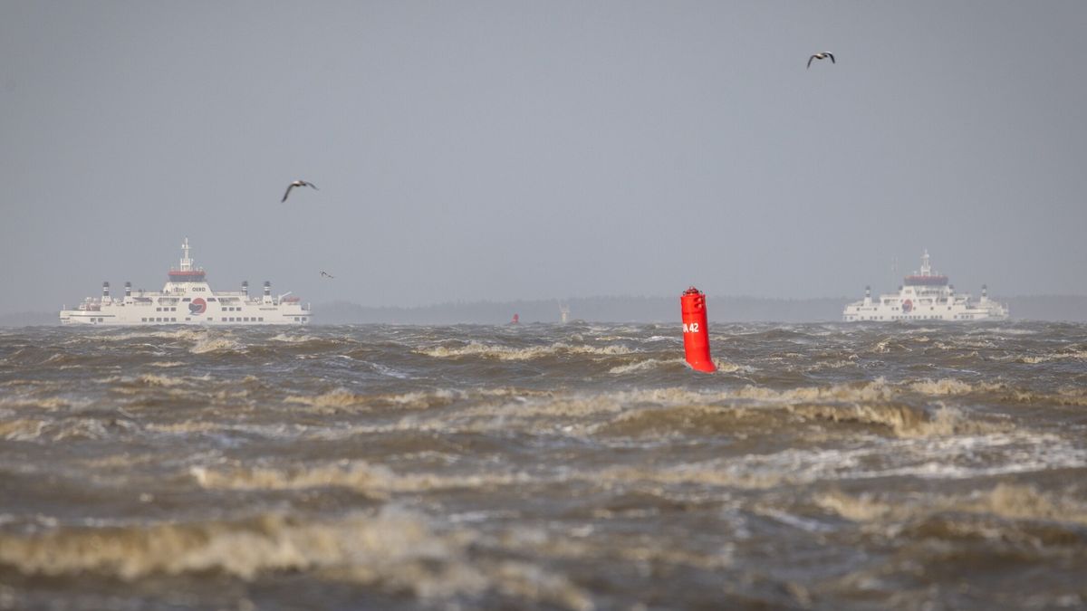 Veerboot naar Ameland vaart weer | Enkel nog code geel op de Waddeneilanden