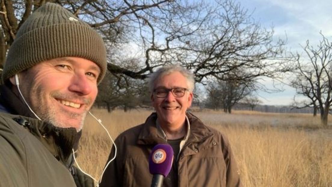 Laurens met boswachter Henk Ruseler van de Hoge Veluwe