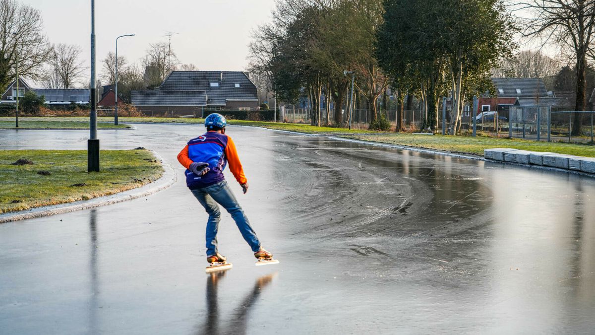 Schaatsers hadden twee uur plezier, nu is de baan weer dicht