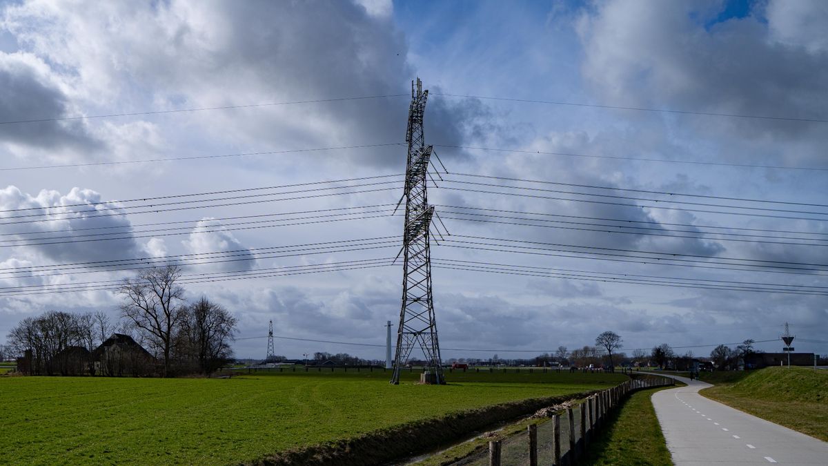 Toch bestaand alternatief gevonden voor telecomapparatuur uit hoogspanningsmasten Aduard