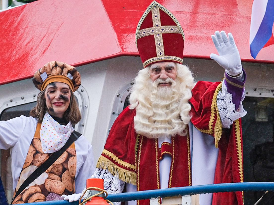 Van de hoofdredactie: hoe Sinterklaas drilboor doet zwijgen