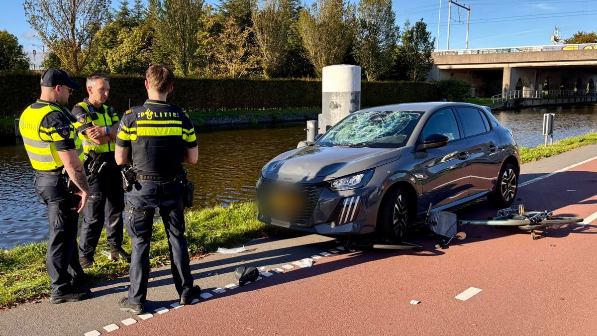Auto belandt in sloot - Man aangehouden op A13 bij Delft na schietpartij