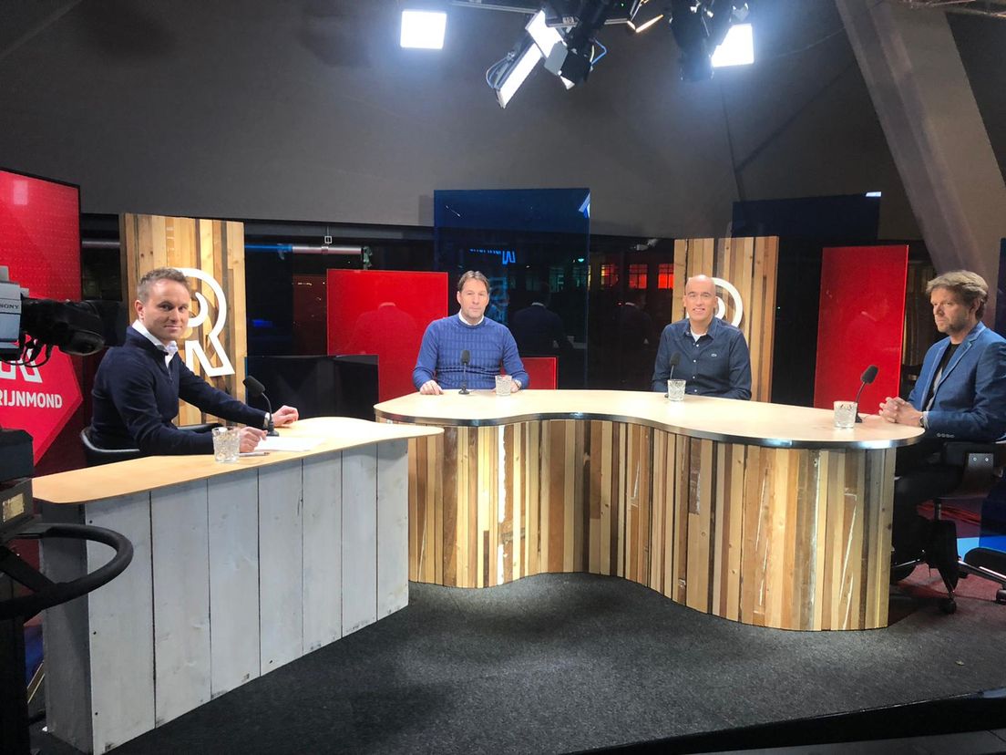 FC Rijnmond met van links naar rechts: Bart Nolles, Henk Timmer, Ruud van Os en Emile Schelvis