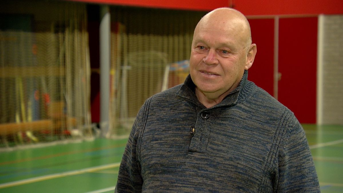 Wim gaat in coronatijd met pensioen: 'Het is te triest voor woorden dat het hier nu zo stil is'