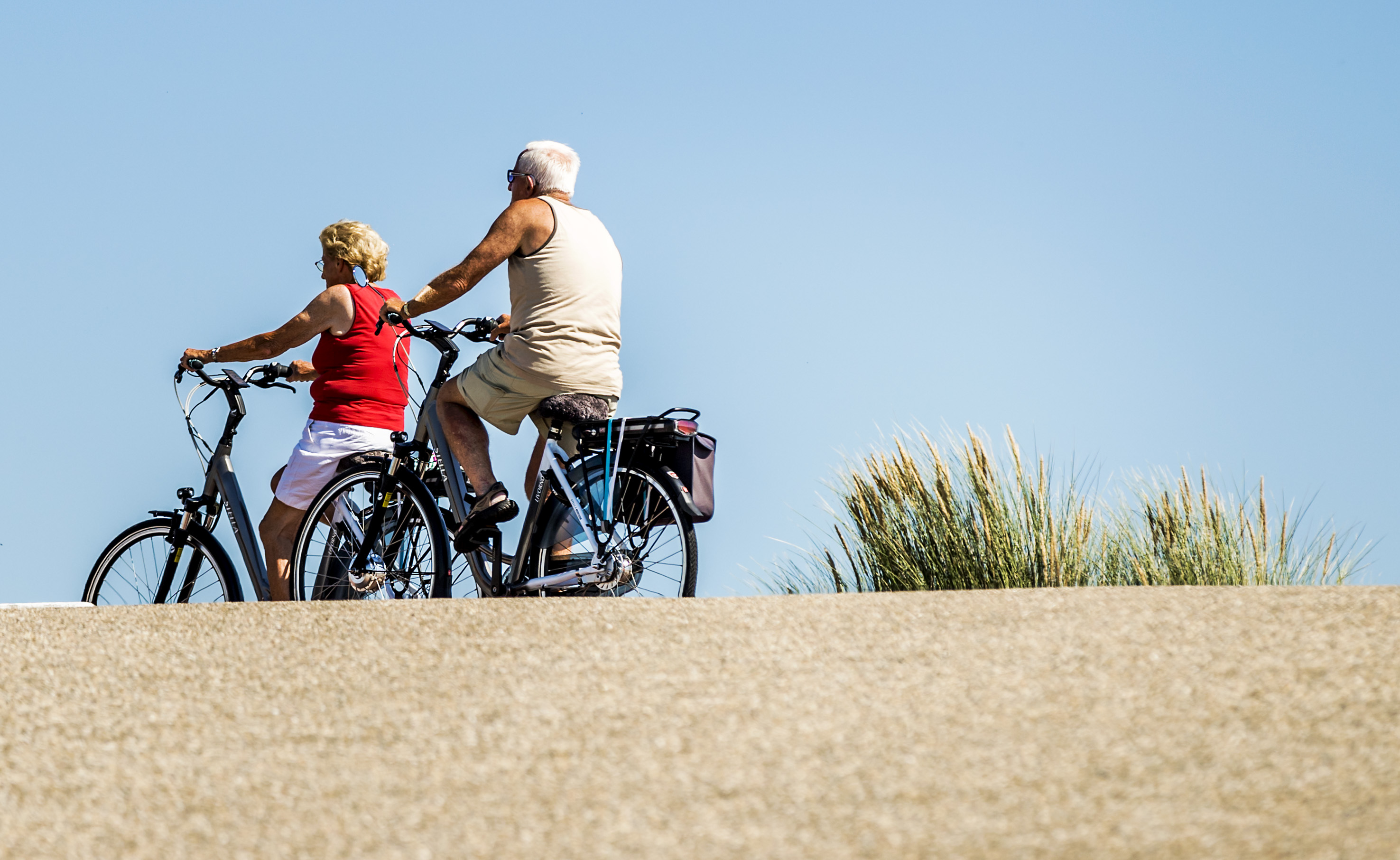 Meer Ernstige Ongelukken Met Ouderen Op E-bikes - Omroep Gelderland