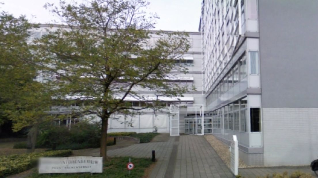 Poederbrief bij Rijkskantorengebouw