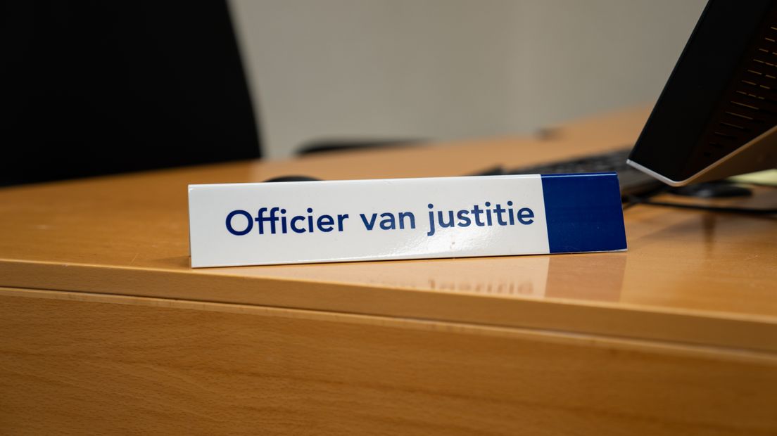 De officier van justitie eiste gevangenisstraffen tegen de mannen (Rechten: Kim Stellingwerf / RTV Drenthe)