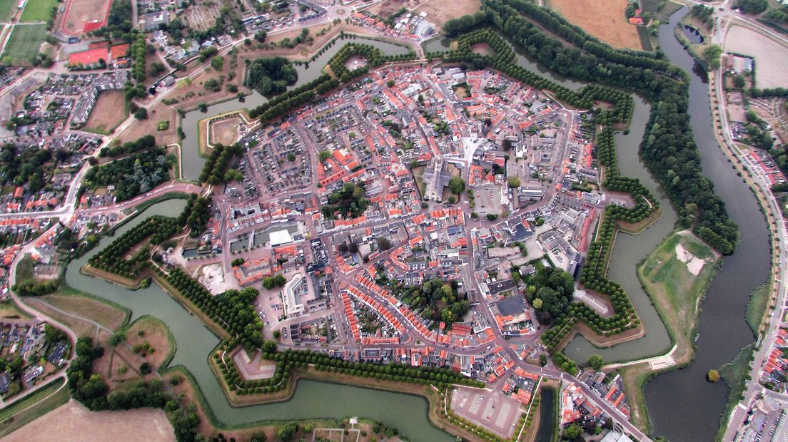 Hulst van boven