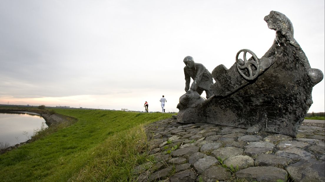 Dit monumentis ter nagedachtenis aan de nacht van de Watersnoodramp in 1953