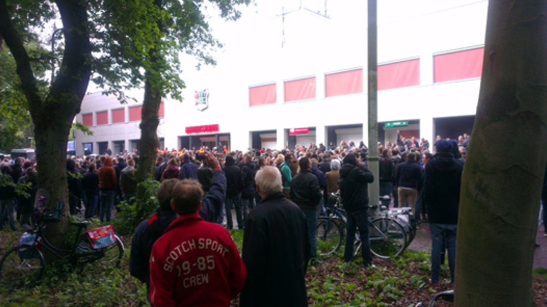 De degradatie van NEC naar de Jupiler League zorgde zondagavond voor de nodige onrust.