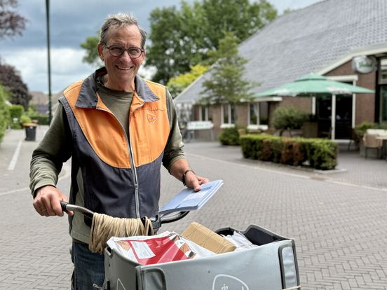 Waarom de geliefde Simen (68) moet stoppen als postbode in Grolloo: 'Vind het triest'