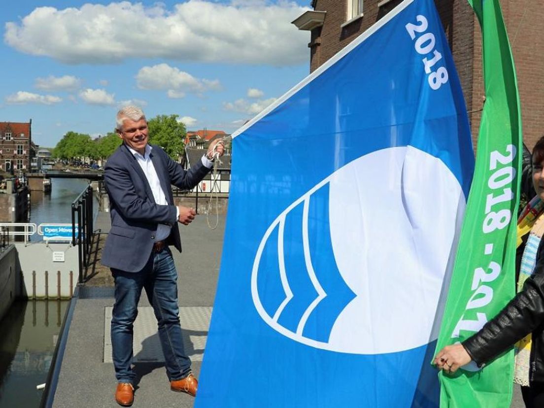 De Lingehaven in Gorinchem kreeg een Blauwe Vlag én een Groene Wimpel.