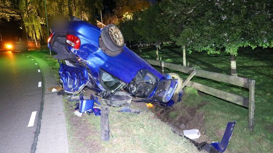 Bestuurder vlucht na ongeval; politie treft hem thuis aan