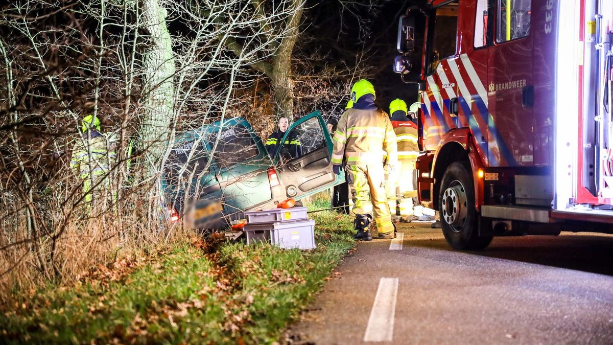 Bestuurder gewond bij ongeluk Siegerswoude
