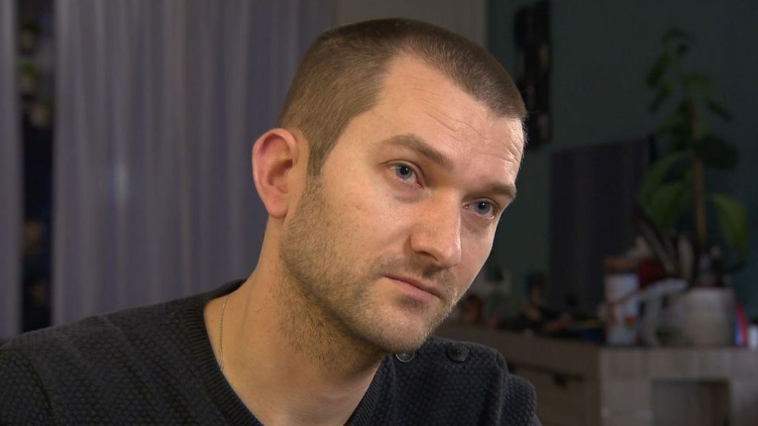 Goede vriend Mike zegt dat het Daniël siert dat hij blijft vechten voor zijn zoon.