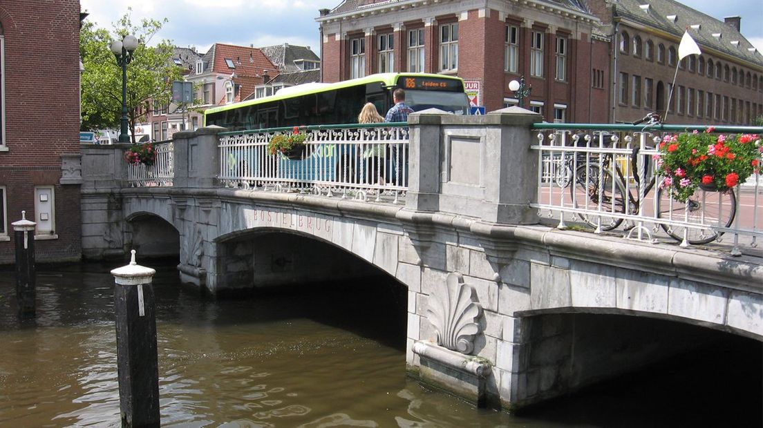 De Bostelbrug in Leiden