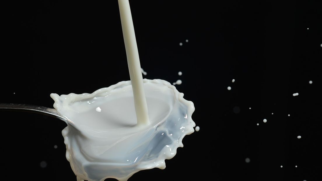 Gemiddeld stijgt de melkprijs naar 37 cent per liter (Rechten: pixabay.com)