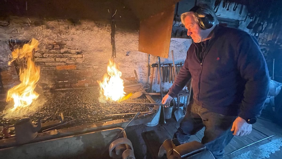 Siersmid Ron Caspers uit Warffum is ambachtsman en kunstenaar